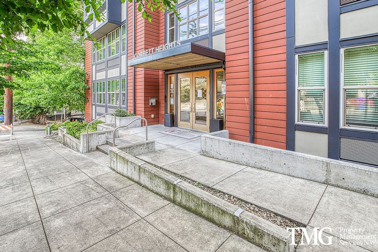 Corbett Heights Apartments - Photo 4 of 50