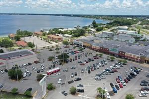 featured image of 1025 Lakeview Dr #1