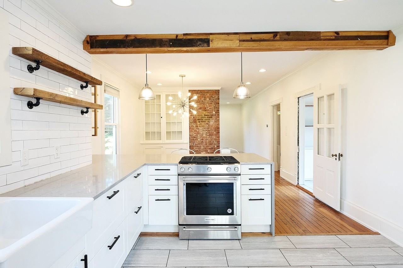 706 Bolling Ave - Photo 4 of 23