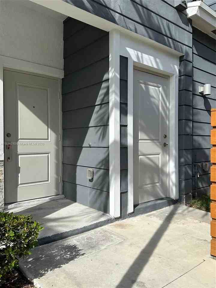 25338 Southwest 135th Avenue #107 - Photo 3 of 26