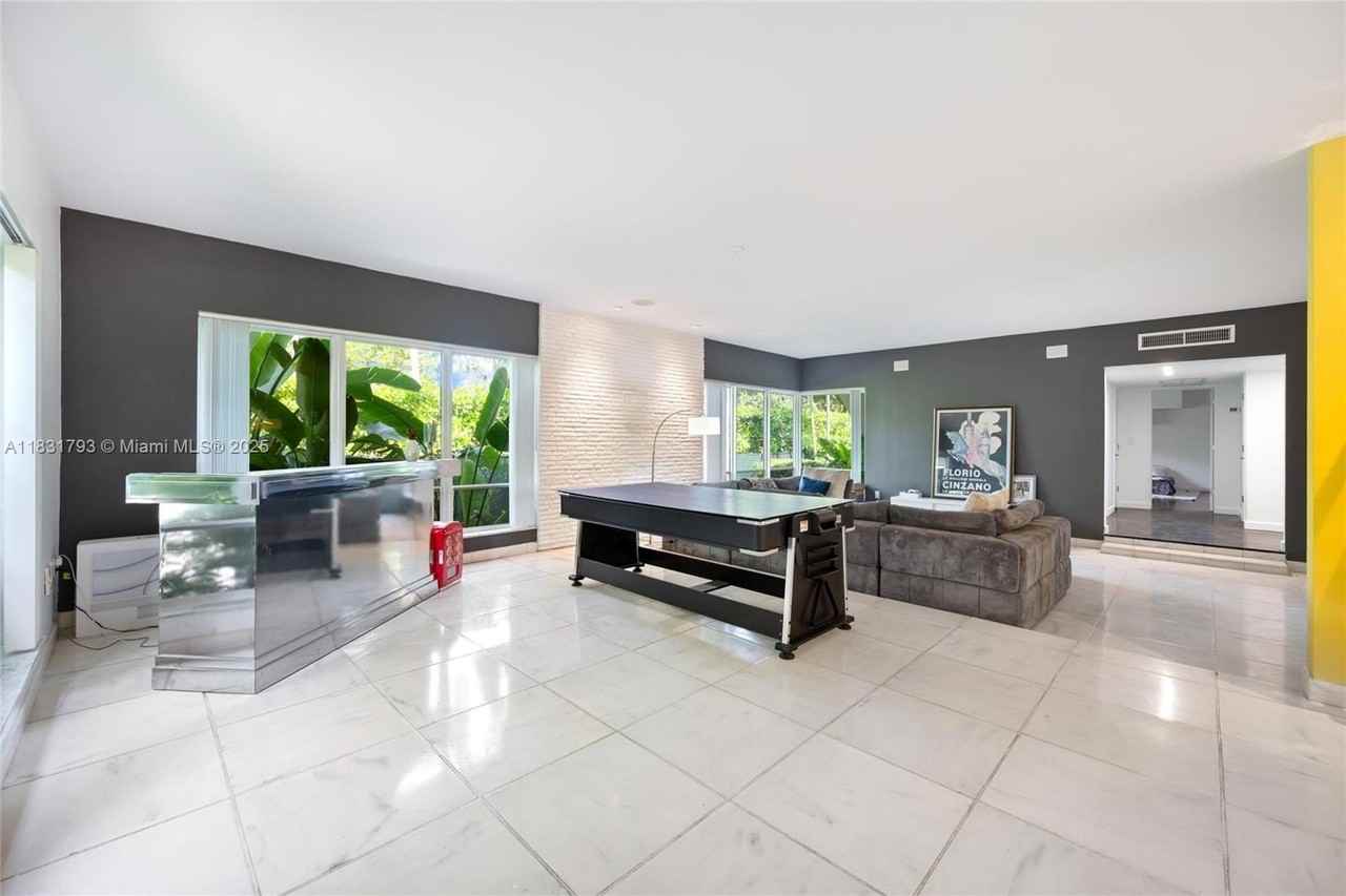 1101 98th St #1 - Photo 5 of 17