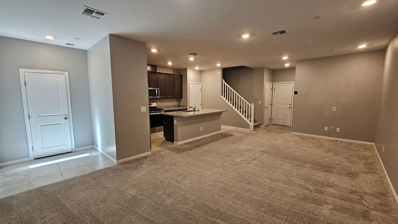 503 Granite Arch St - Photo 3 of 17