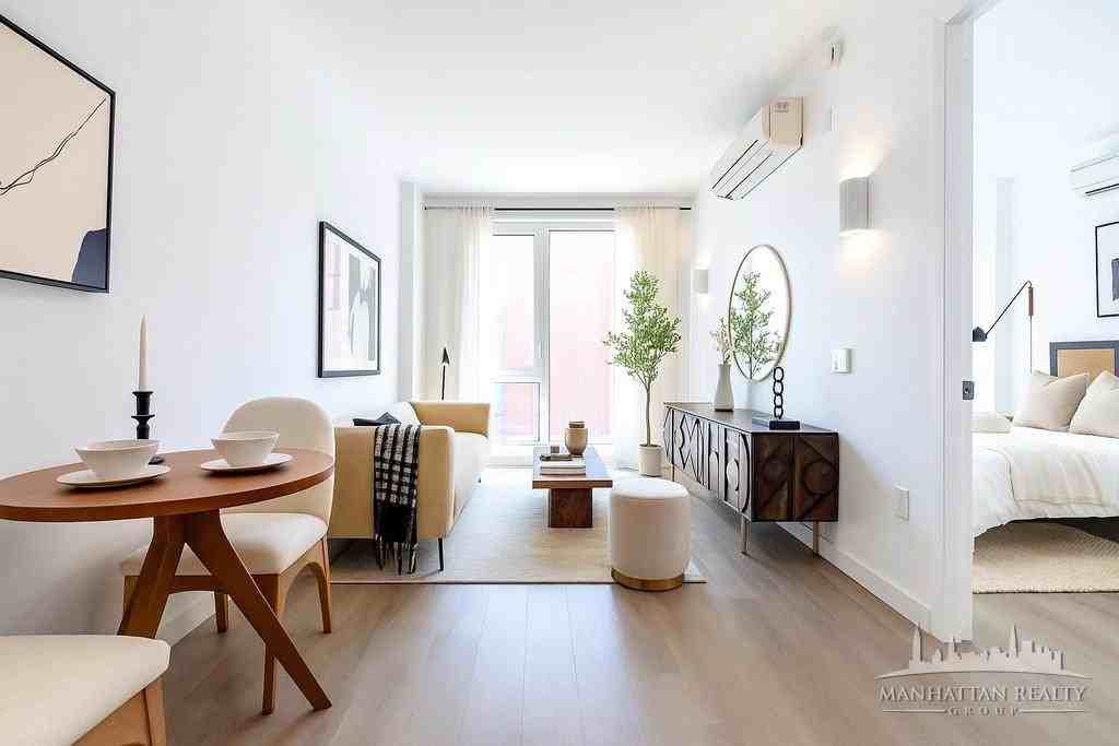 Dean St #826 - Photo 2 of 10