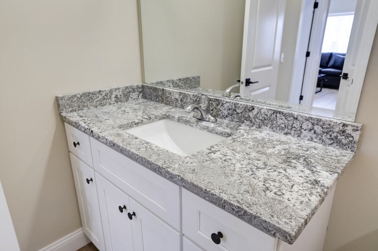 305 W Clark St - Photo 3 of 50