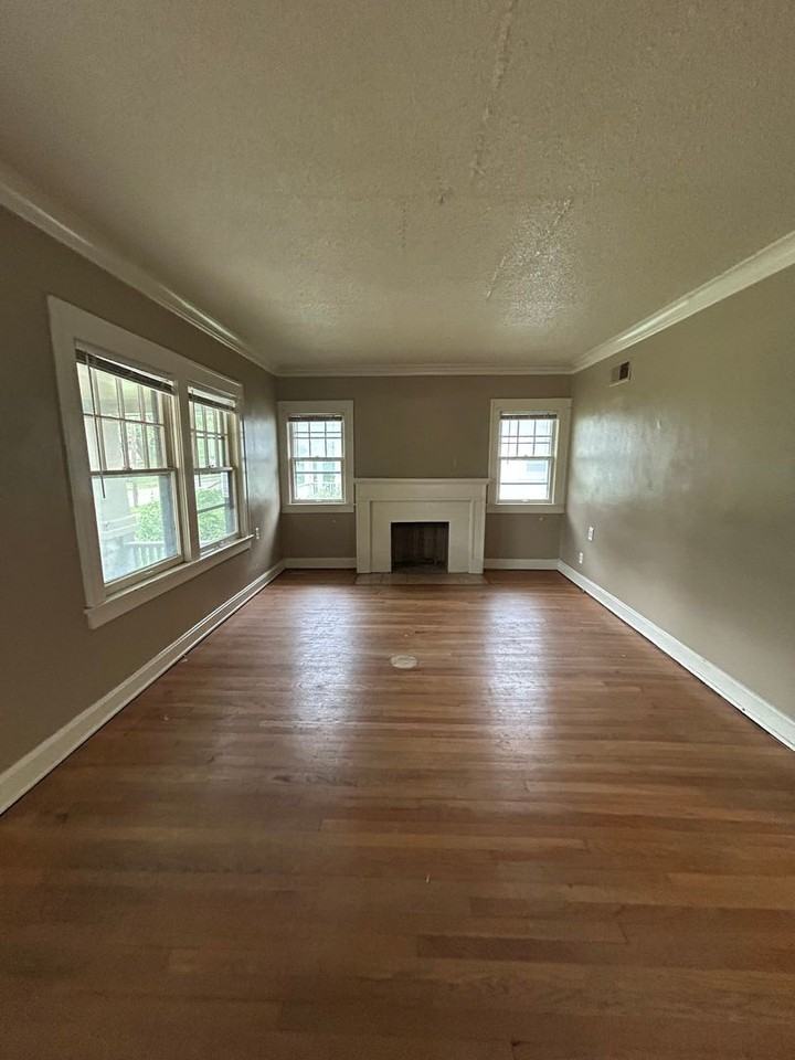 5431 Harrison St - Photo 2 of 12