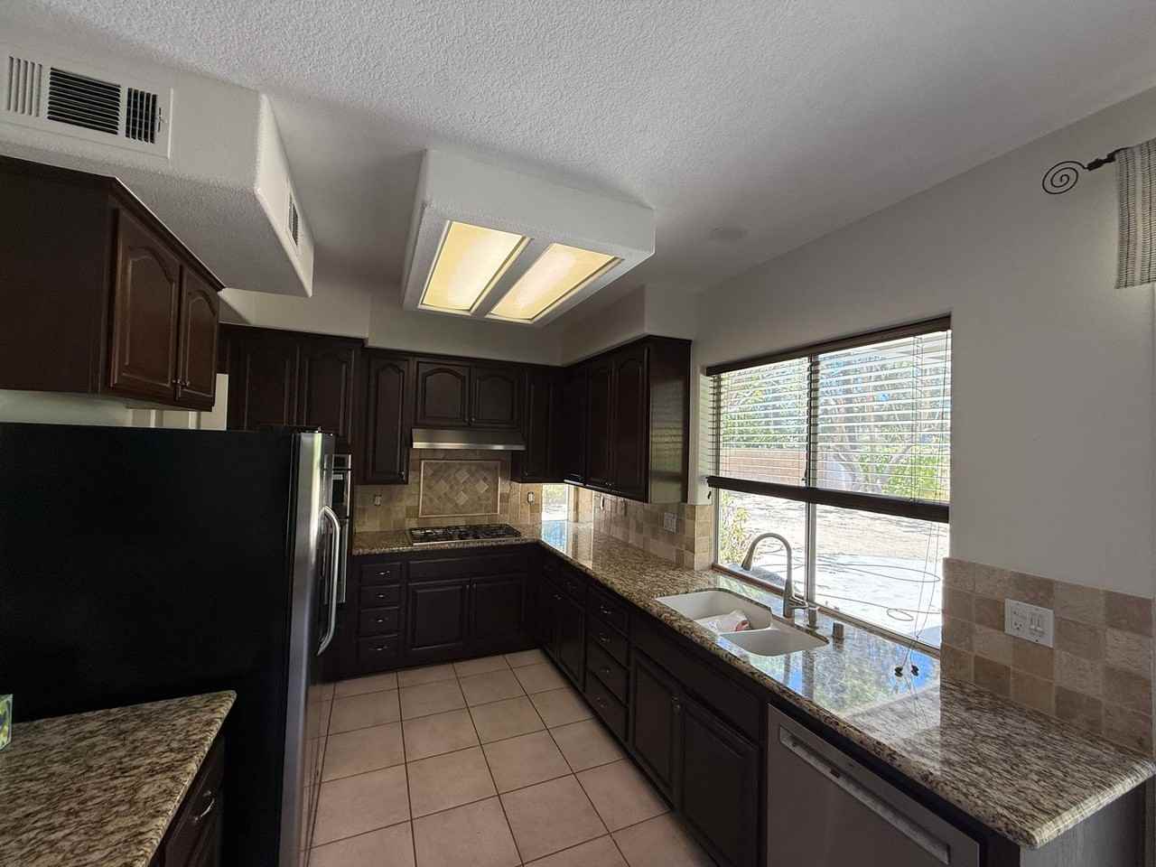 11521 Gentlewood Dr - Photo 3 of 15