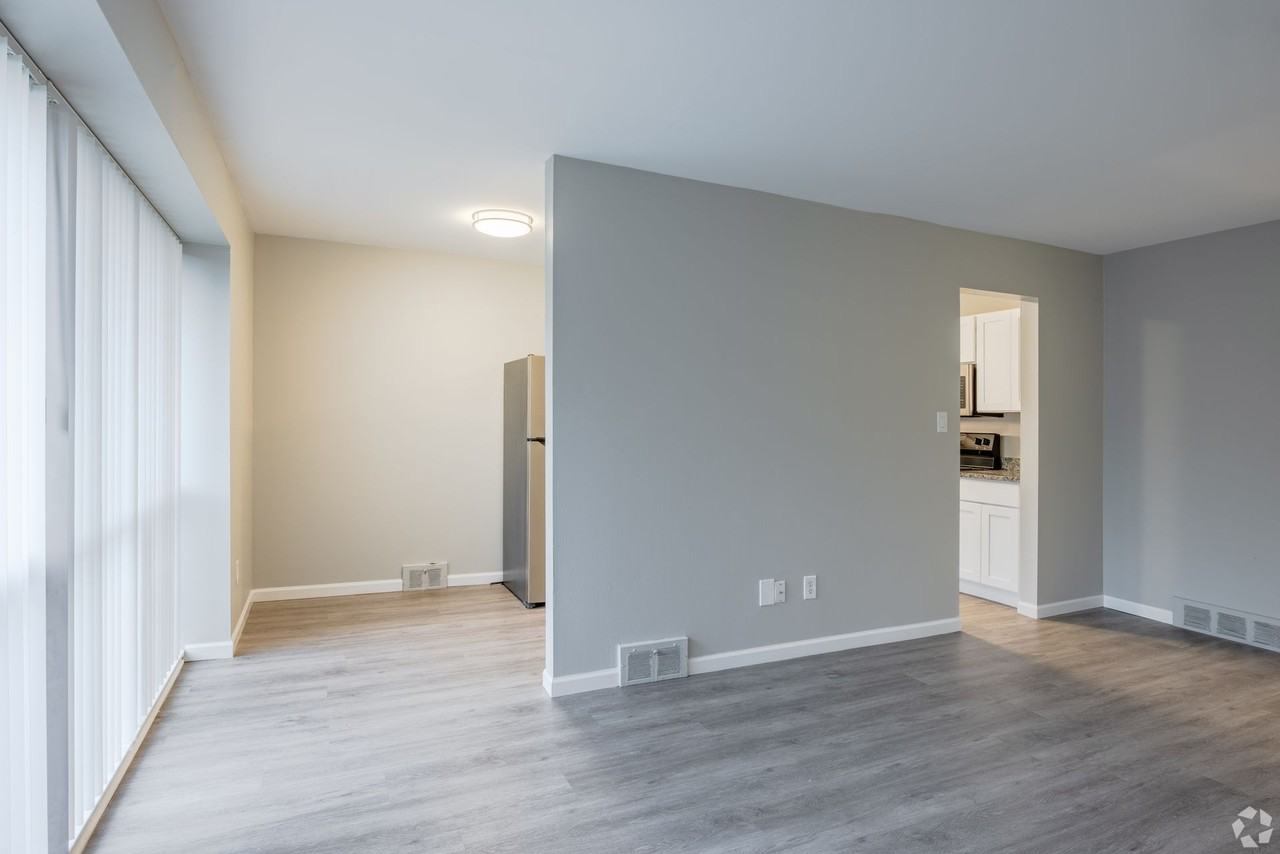 Galpin Apartments - Photo 2 of 18