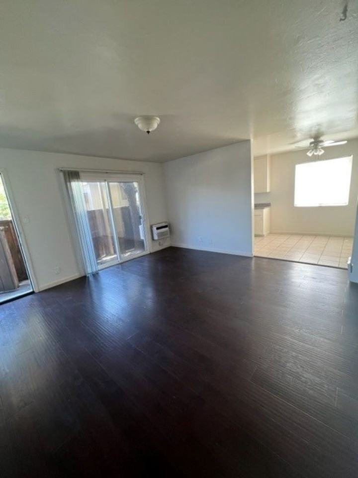 425 - 991-997 Ravenscourt Ave - Photo 6 of 13