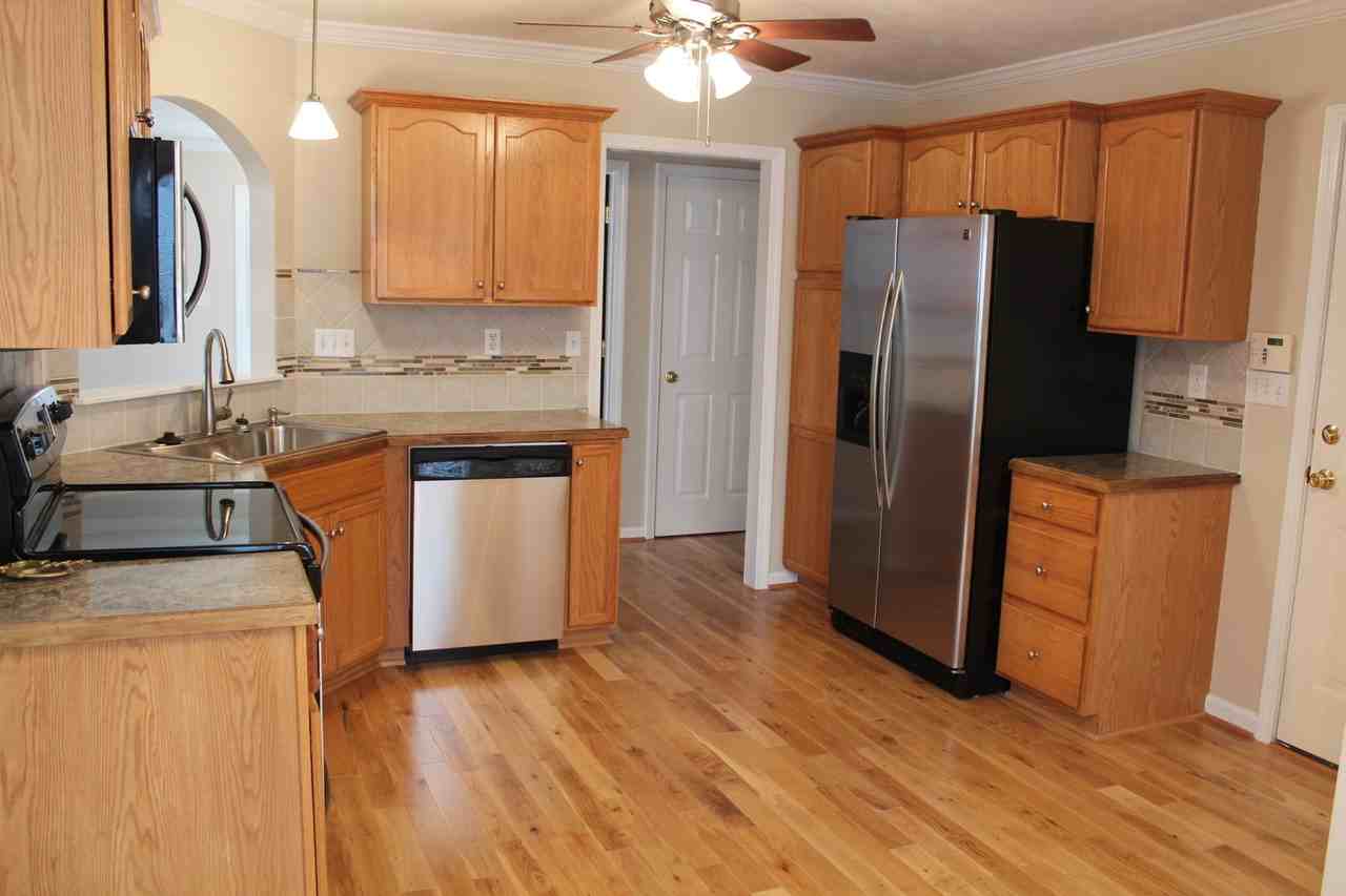 1213 Artemis Dr - Photo 3 of 10