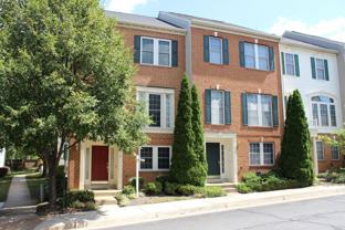 910 Harrison Cir - Photo 1 of 1