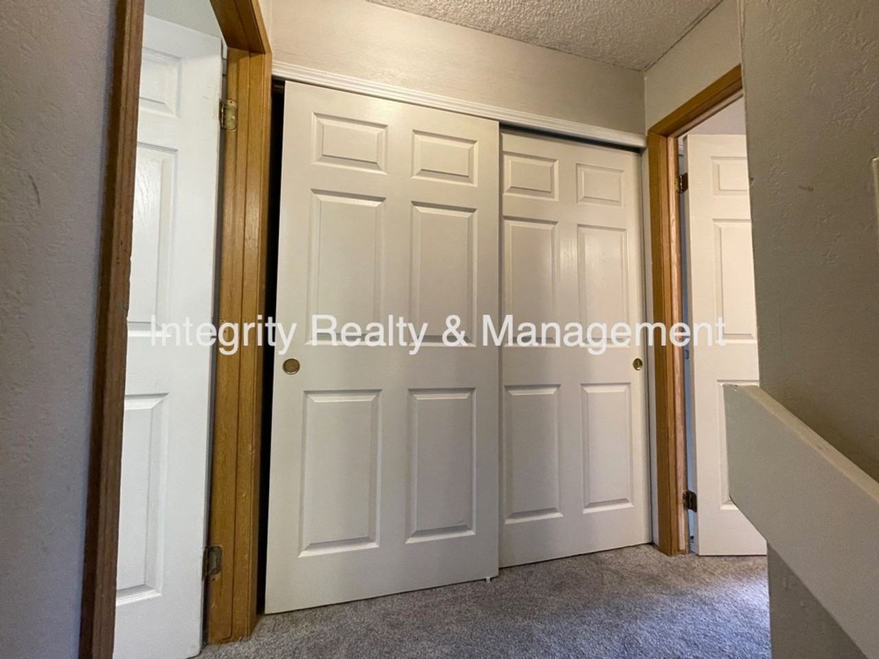 2626 E Nichols Cir - Photo 5 of 16