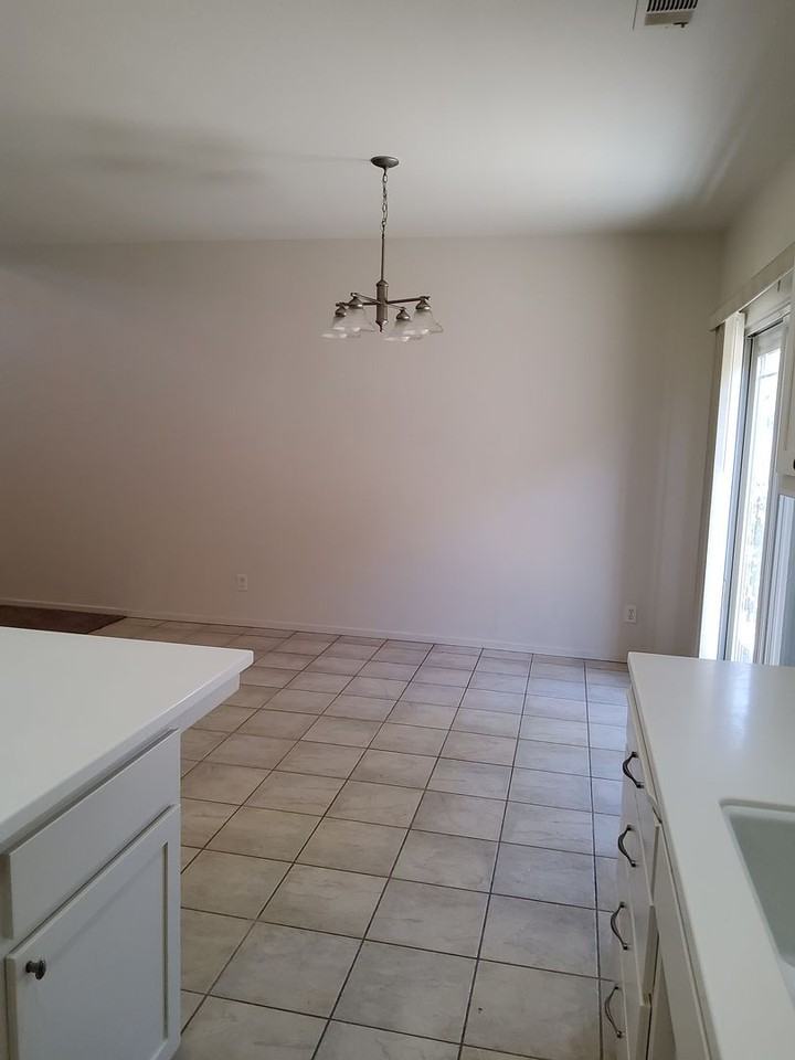 1414 Blueberry Ave - Photo 4 of 28