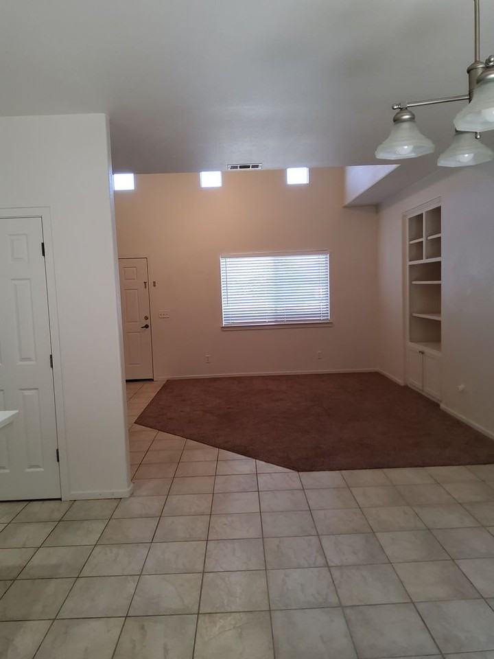 1414 Blueberry Ave - Photo 5 of 28