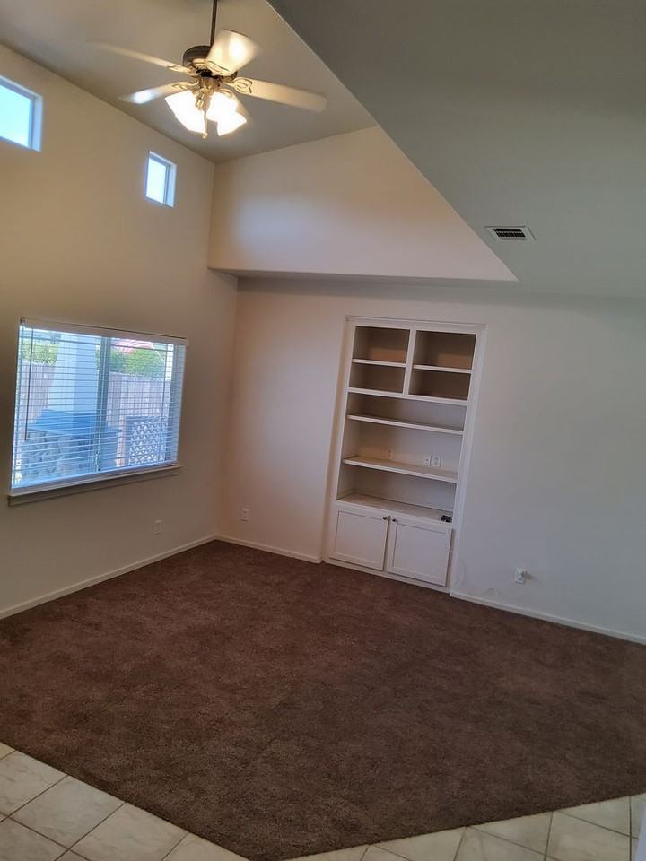 1414 Blueberry Ave - Photo 7 of 28