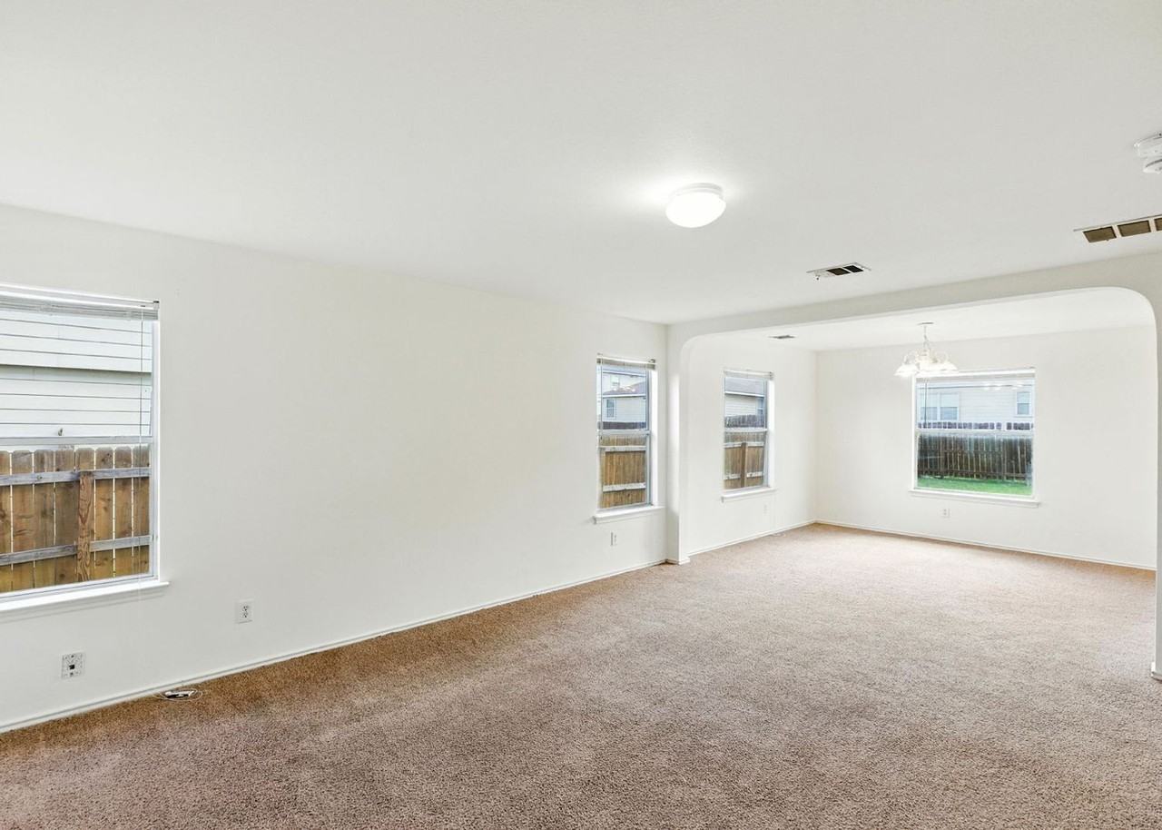 406 English Saddle - Photo 2 of 31