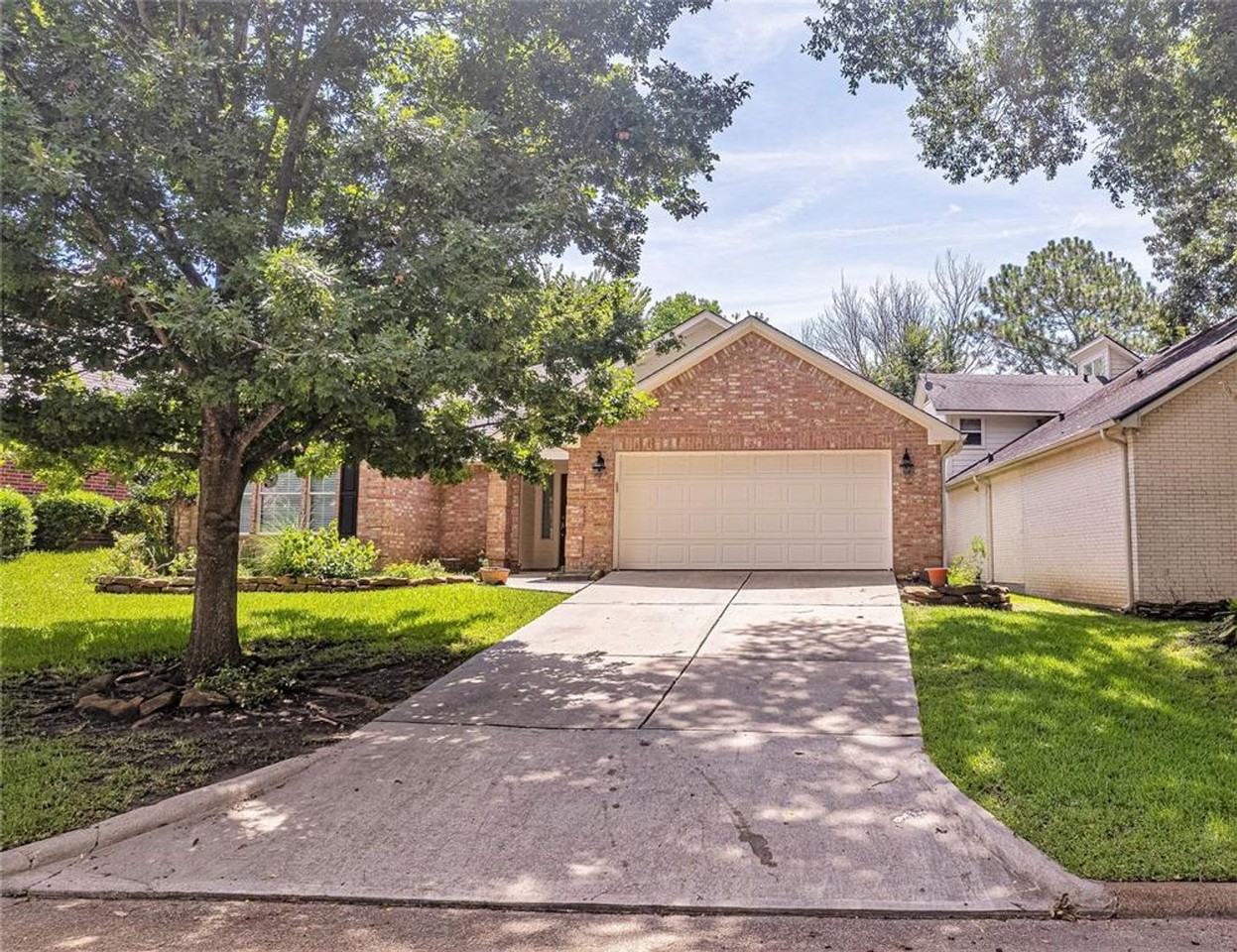 3618 Country Club Blvd - Photo 3 of 50