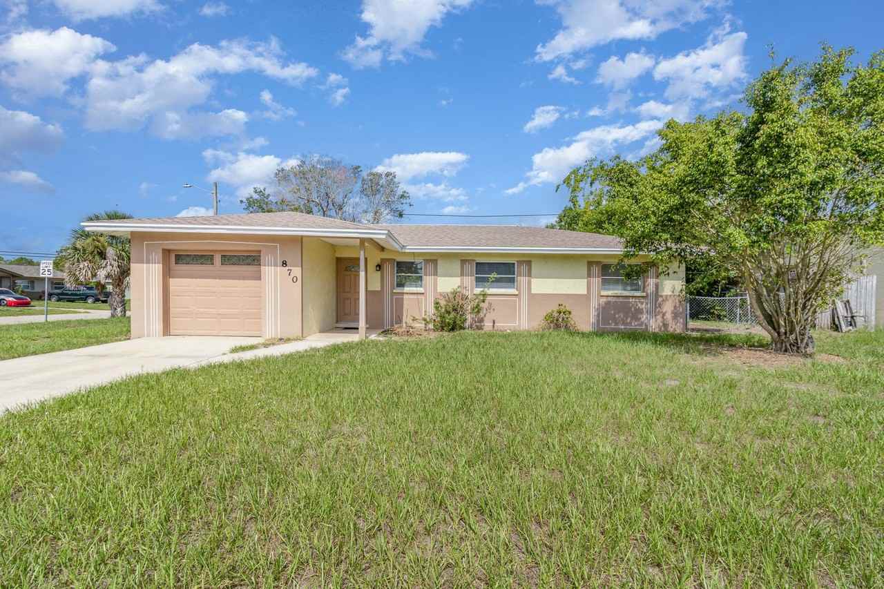 870 N Carpenter Rd - Photo 2 of 24