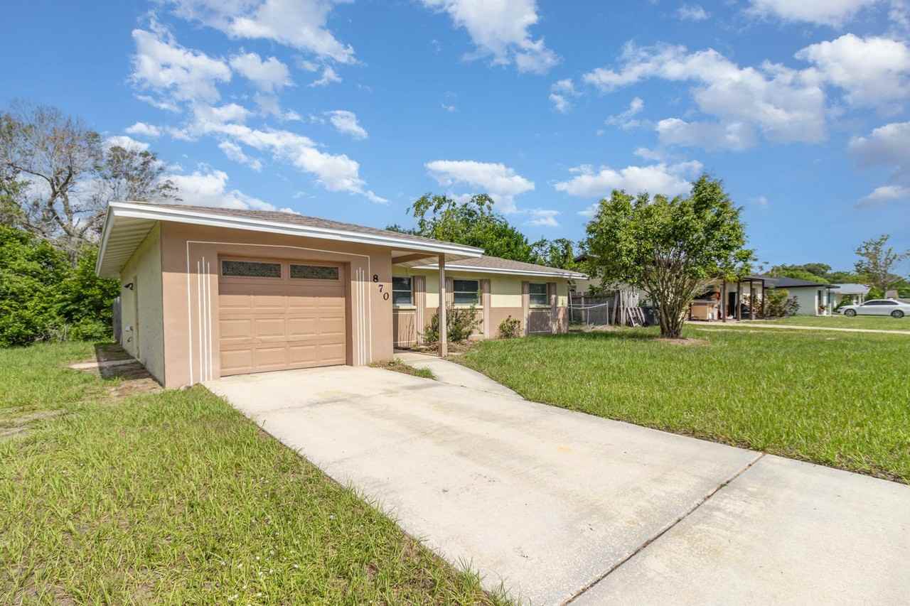 870 N Carpenter Rd - Photo 3 of 24