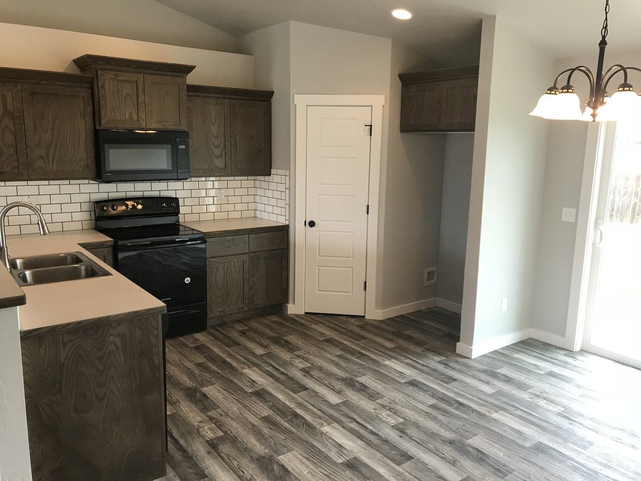 4816 Ann Marie Ave - Photo 6 of 25