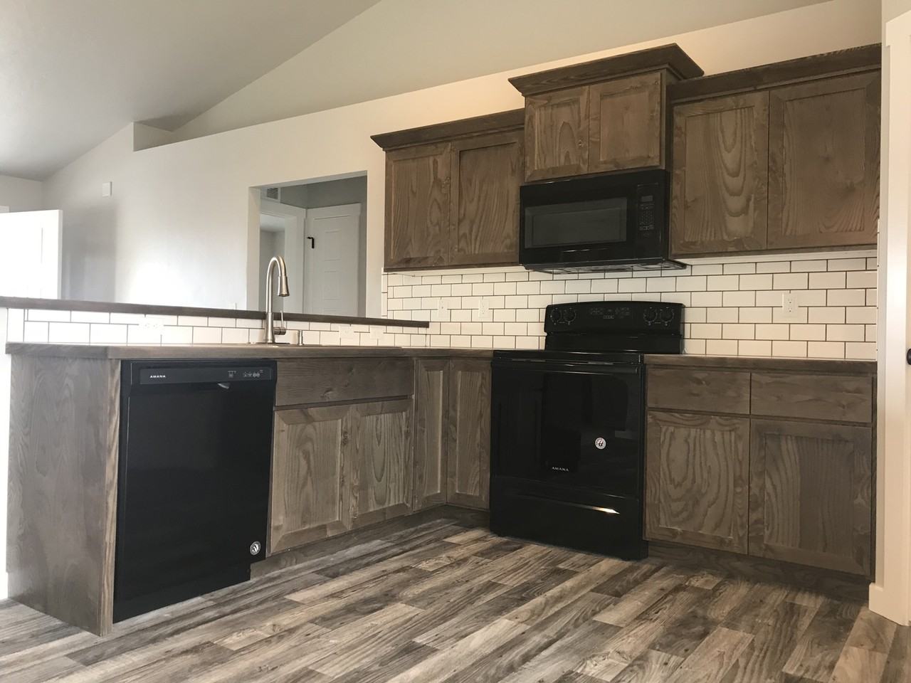 4816 Ann Marie Ave - Photo 7 of 25