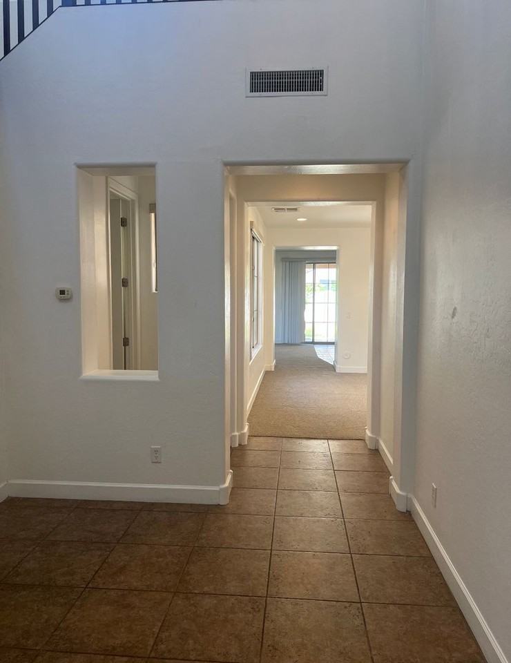3302 E Jasper Dr - Photo 3 of 19