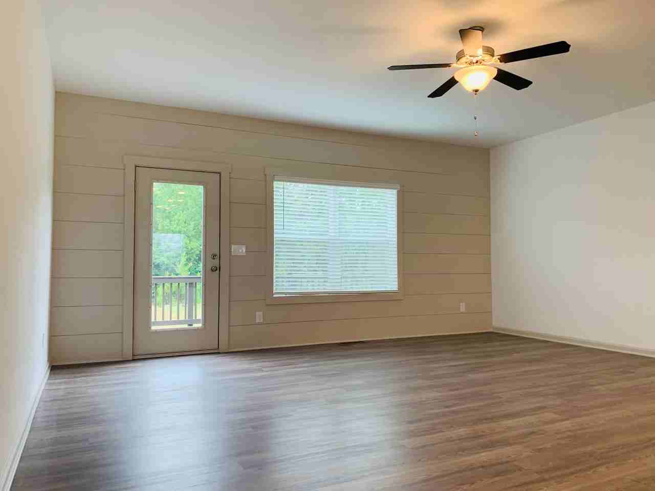 4 Iron Dr - Photo 3 of 37