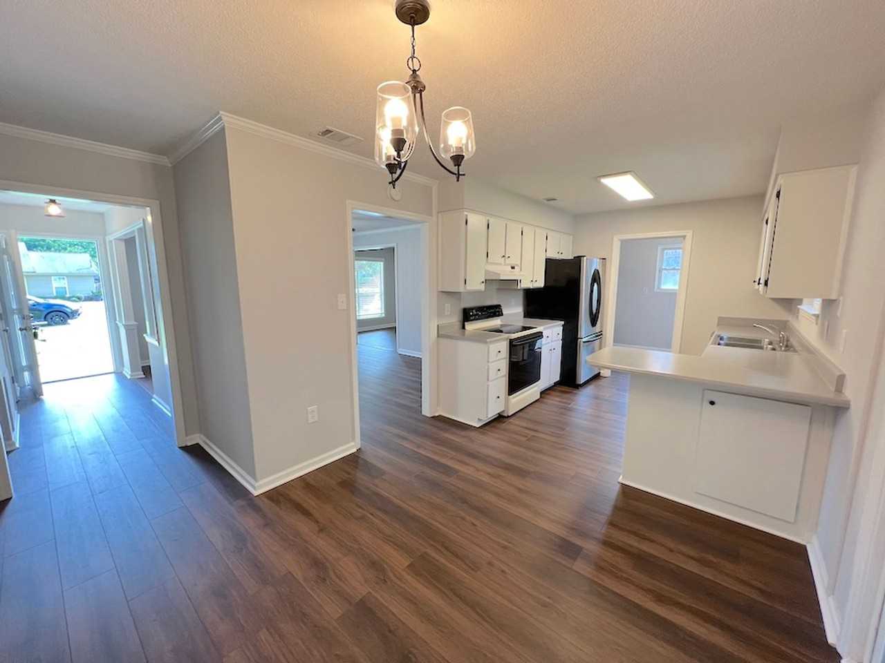 123 Davidson Ave - Photo 7 of 19