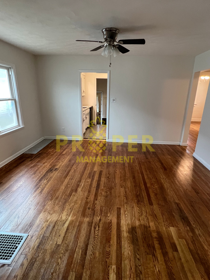 3705 Riverside Dr - Photo 5 of 13
