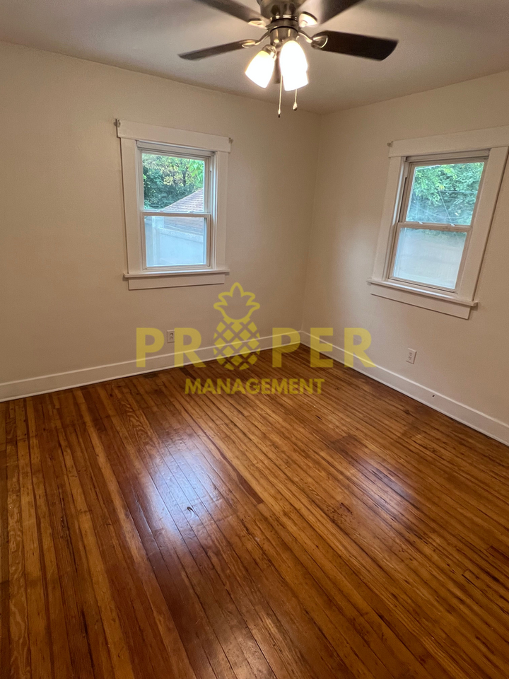 3705 Riverside Dr - Photo 6 of 13