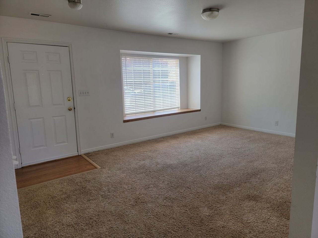 1117 Sage Valley Cir - Photo 2 of 16