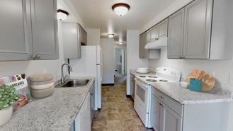 Immaculate 2 bedroom with air conditioning and washer/dryer included!! - Photo 1 of 1