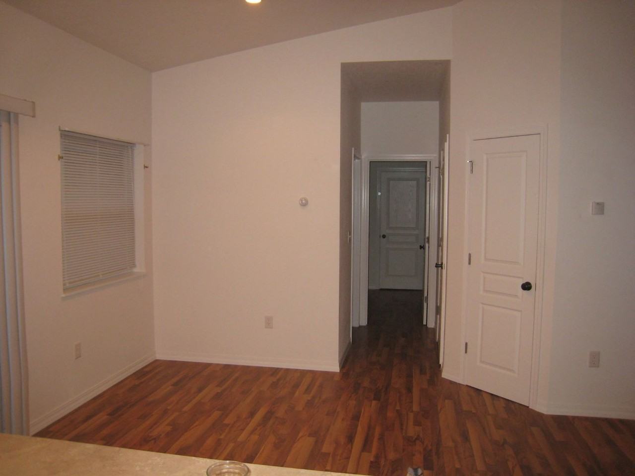 721 Desmet St - Photo 6 of 13