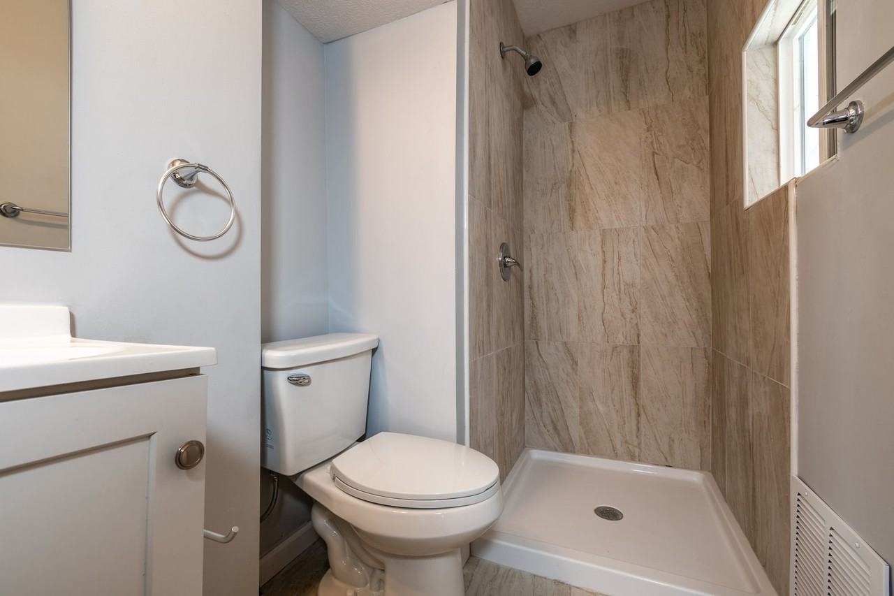 314 N 8th St - Photo 5 of 16