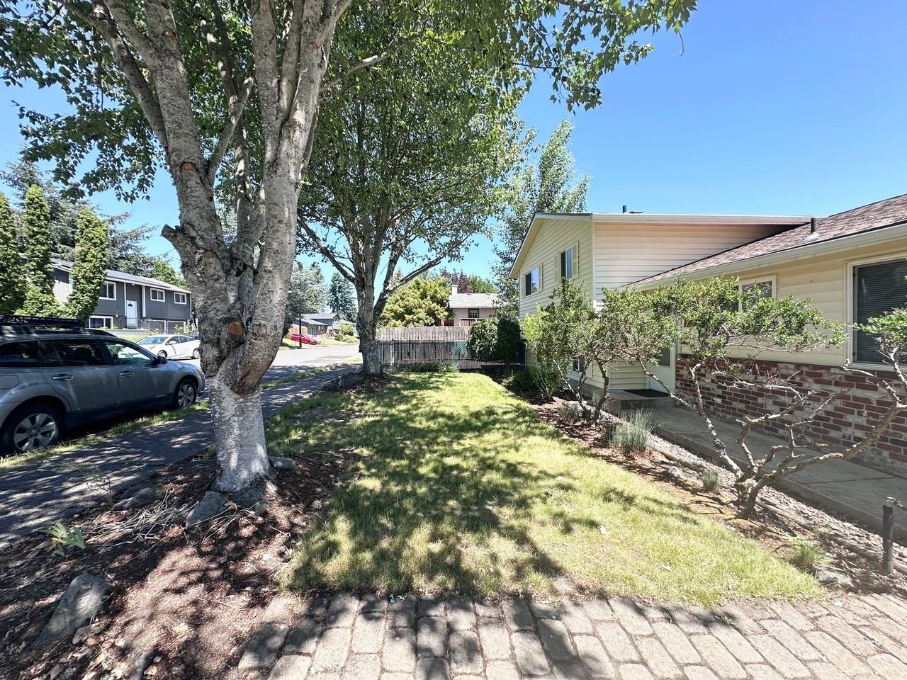 780 Se Paloma Ave - Photo 3 of 49