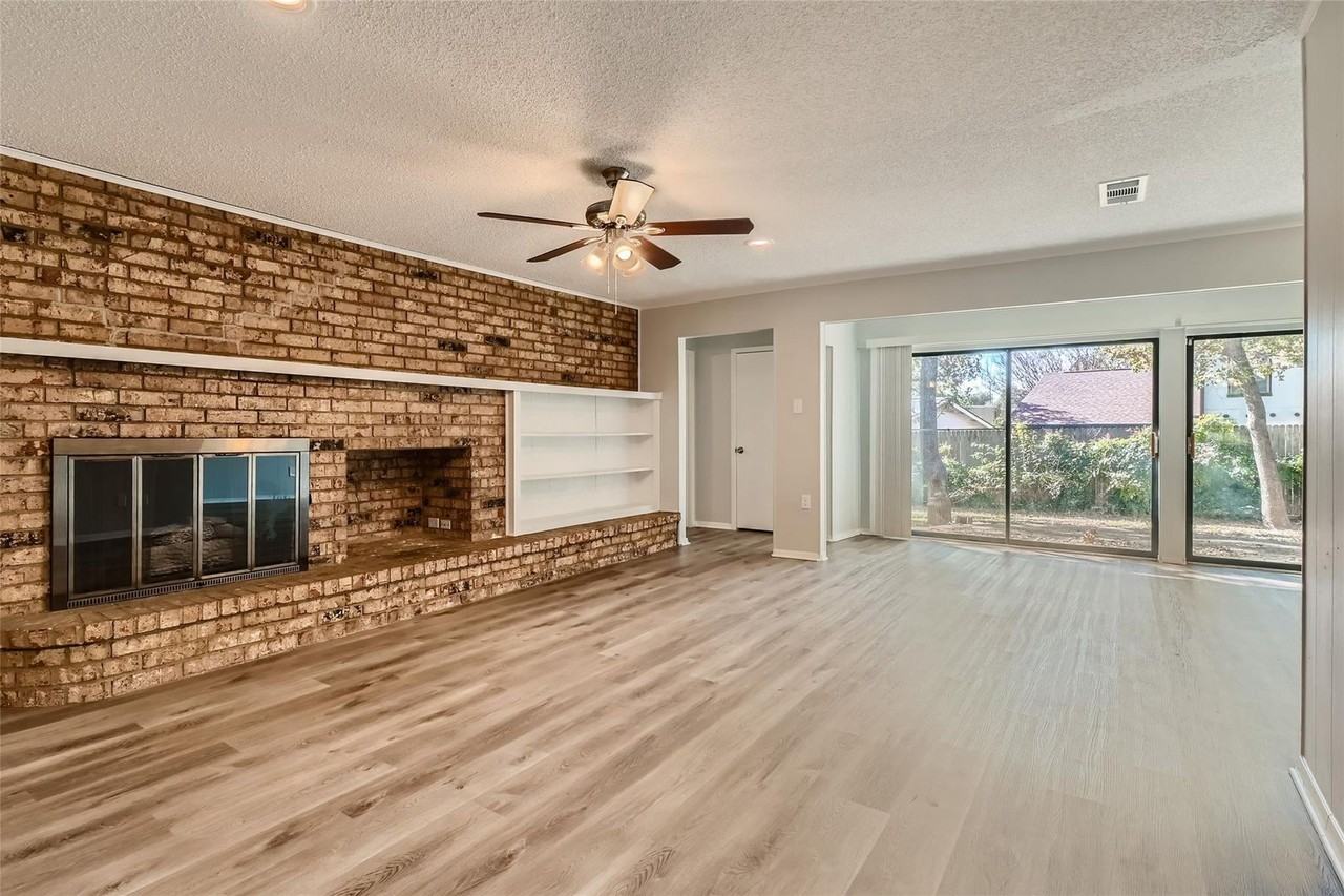 808 Stratford Dr - Photo 4 of 25