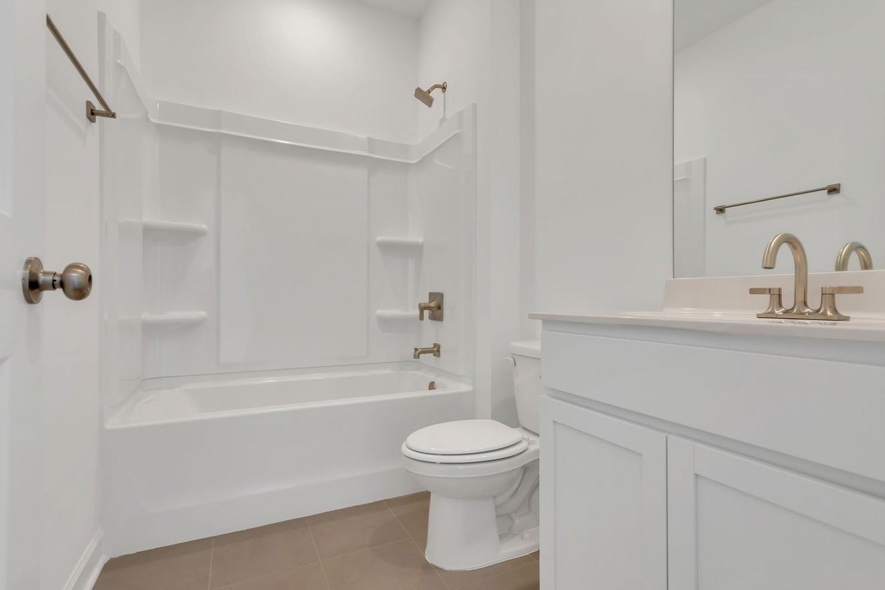 172 Millbrook Dr - Photo 5 of 21