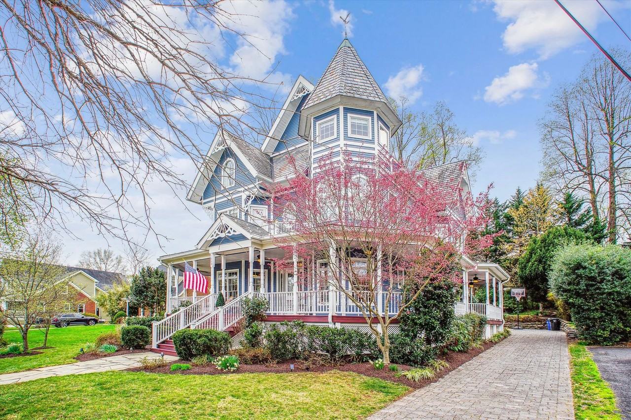 1009 Madison Lane - Photo 2 of 50