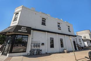 4 W Arkansas Ave - Photo 1 of 1
