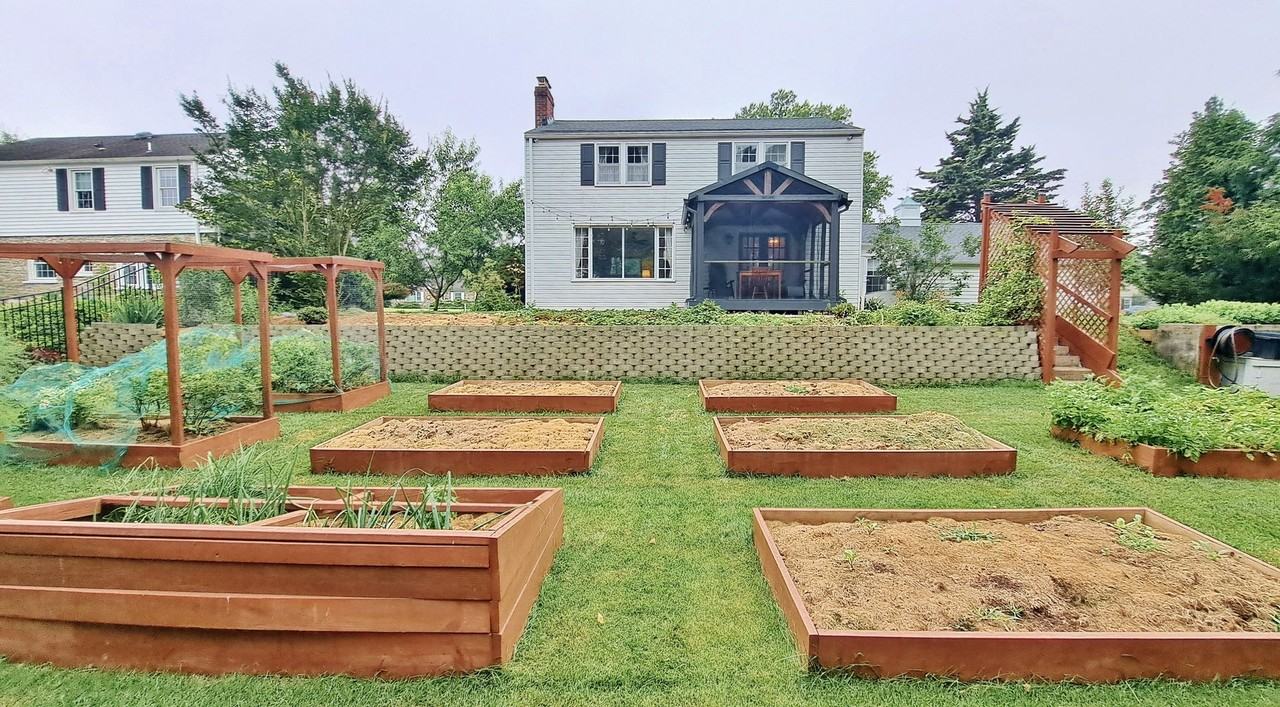 232 Clearview Rd - Photo 3 of 50