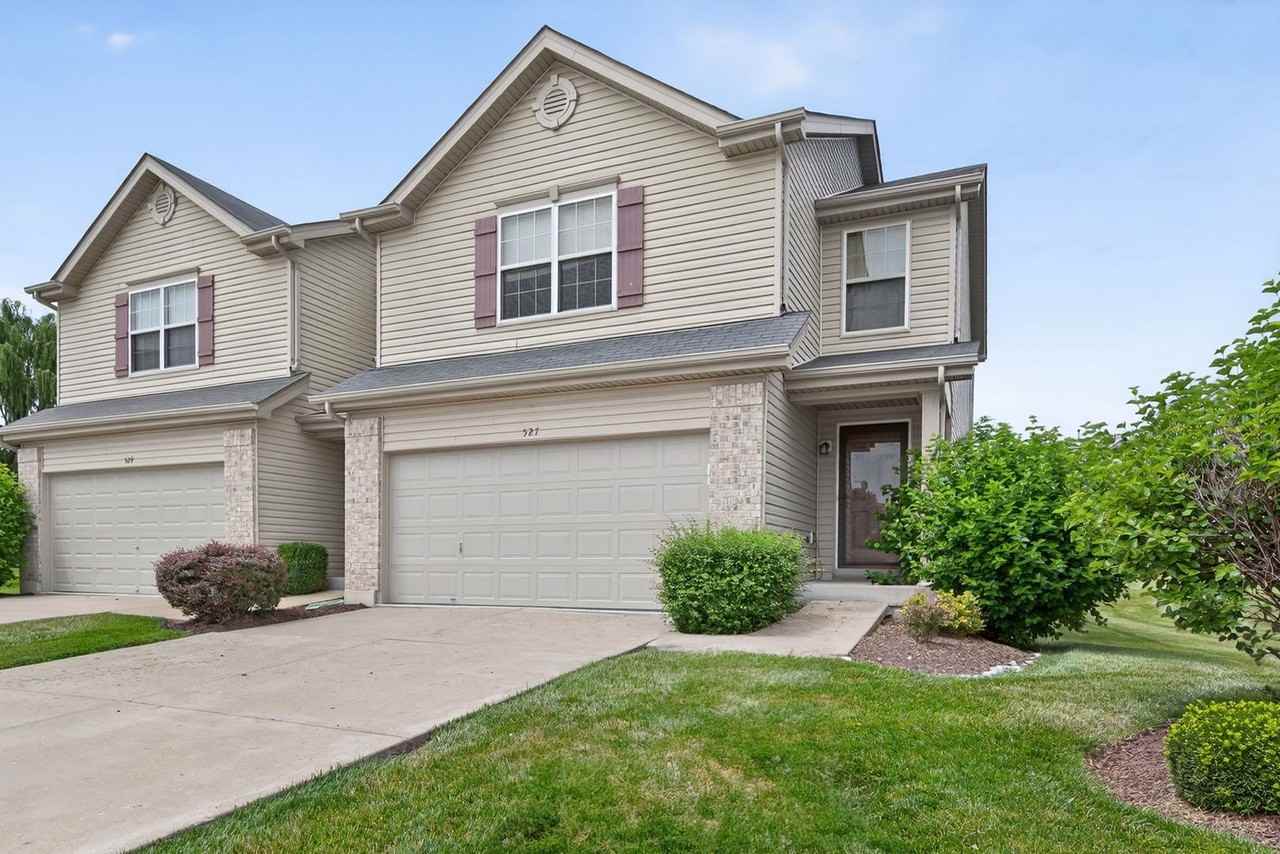 527 527 Country Circle Drive - 527 Country Circle Drive - Photo 2 of 31