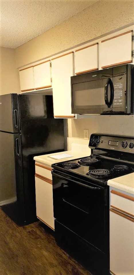 438 - Willow Lake - Photo 3 of 7
