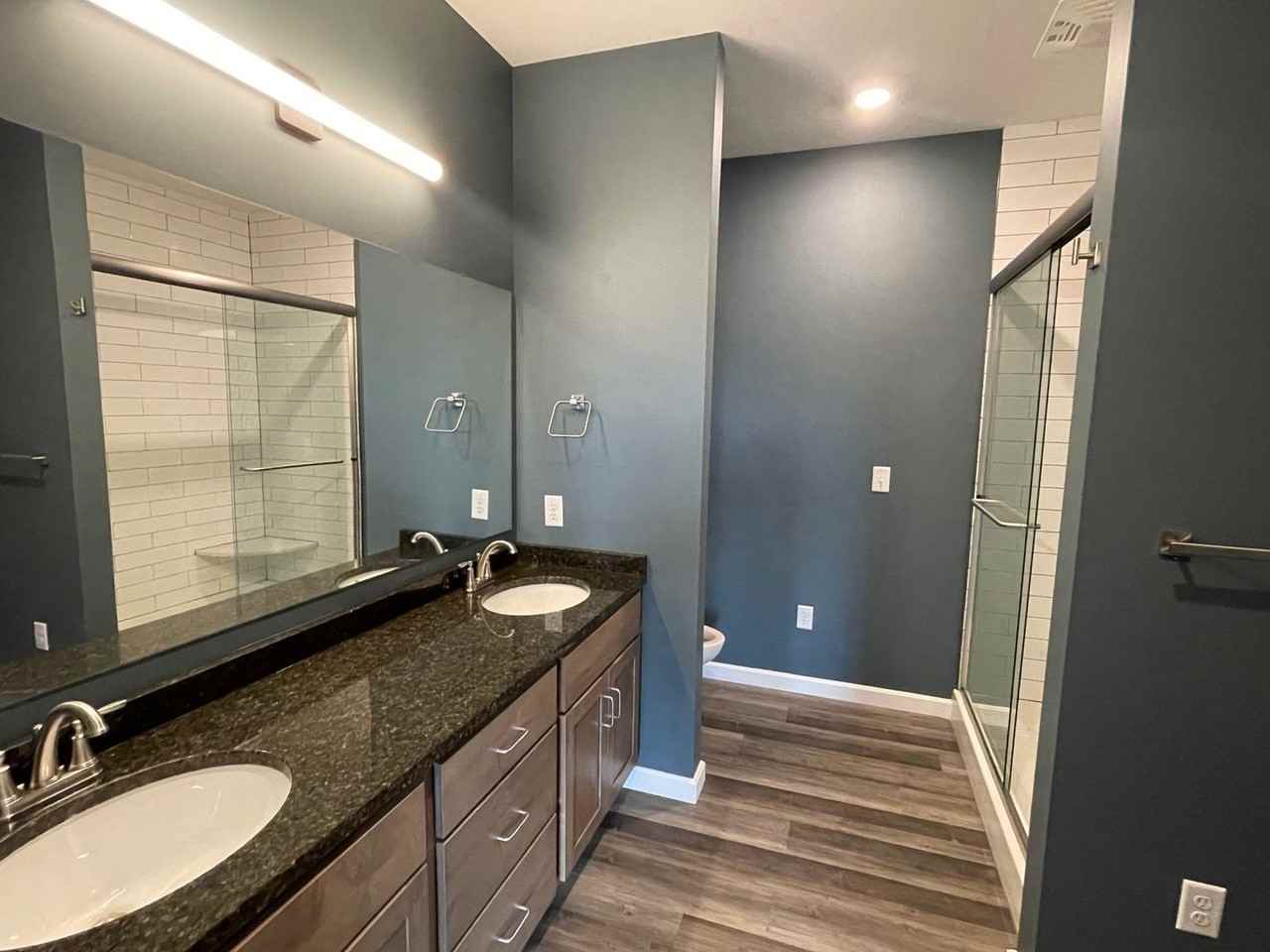 L40 - Photo 6 of 17