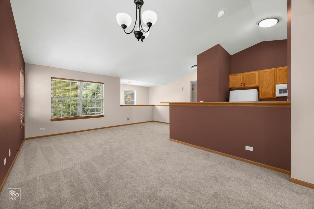 2532 Golf Ridge Cir - Photo 5 of 12