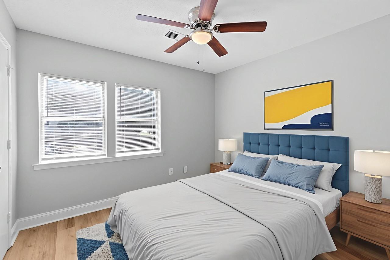 Crestview Apartments - Photo 2 of 25