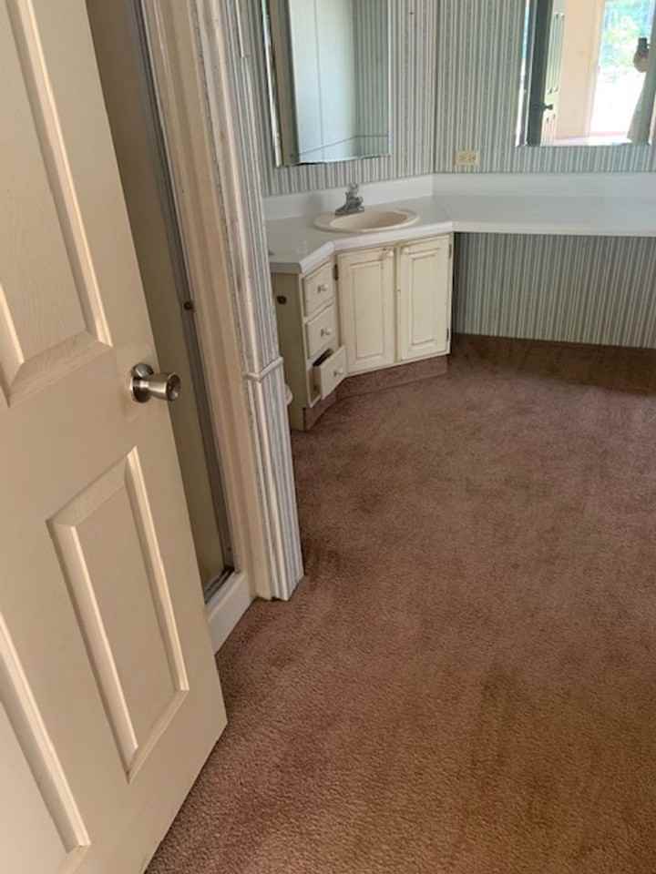 146 Indian Dr - Photo 2 of 9