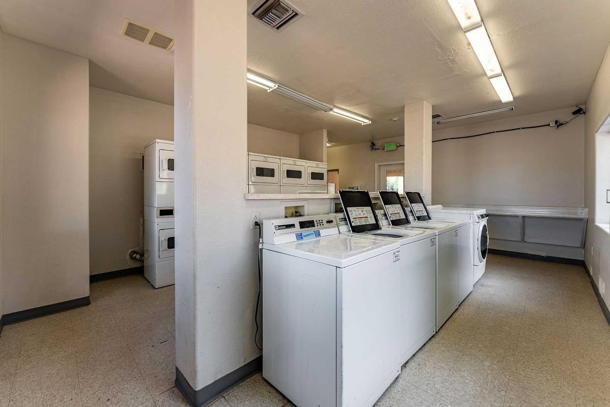 1091 West Beta Street - Photo 6 of 11