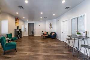 featured image of 1091 West Beta Street