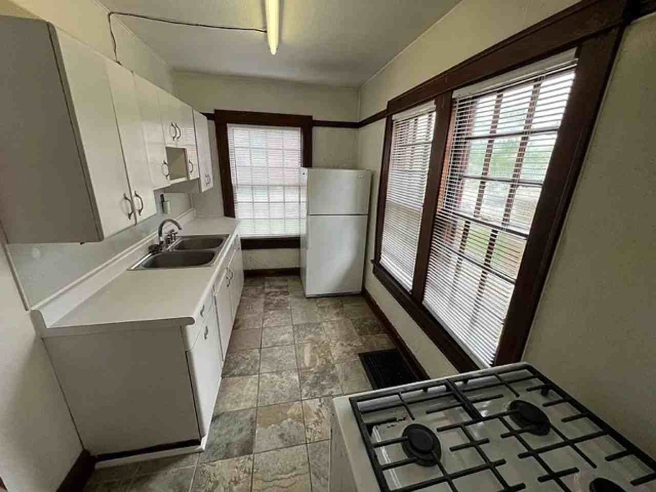 1503 S. Walnut - Photo 5 of 24