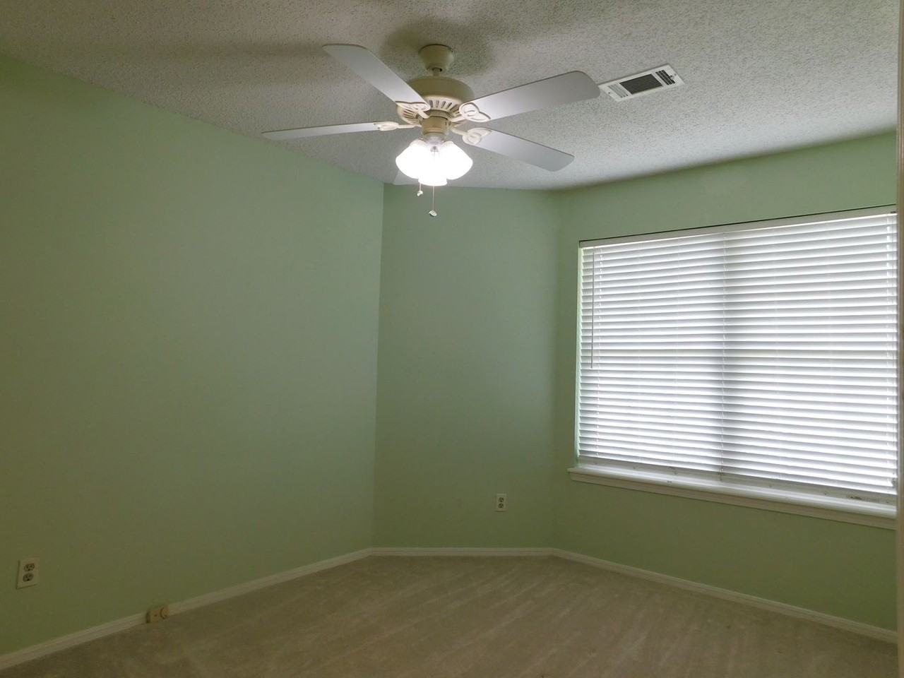 2300 Moody Rd - Photo 7 of 8