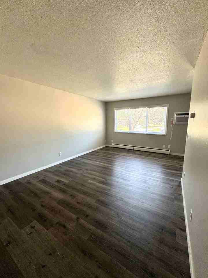 3300/10/20/30  Douglas Dr. N. - Photo 3 of 9